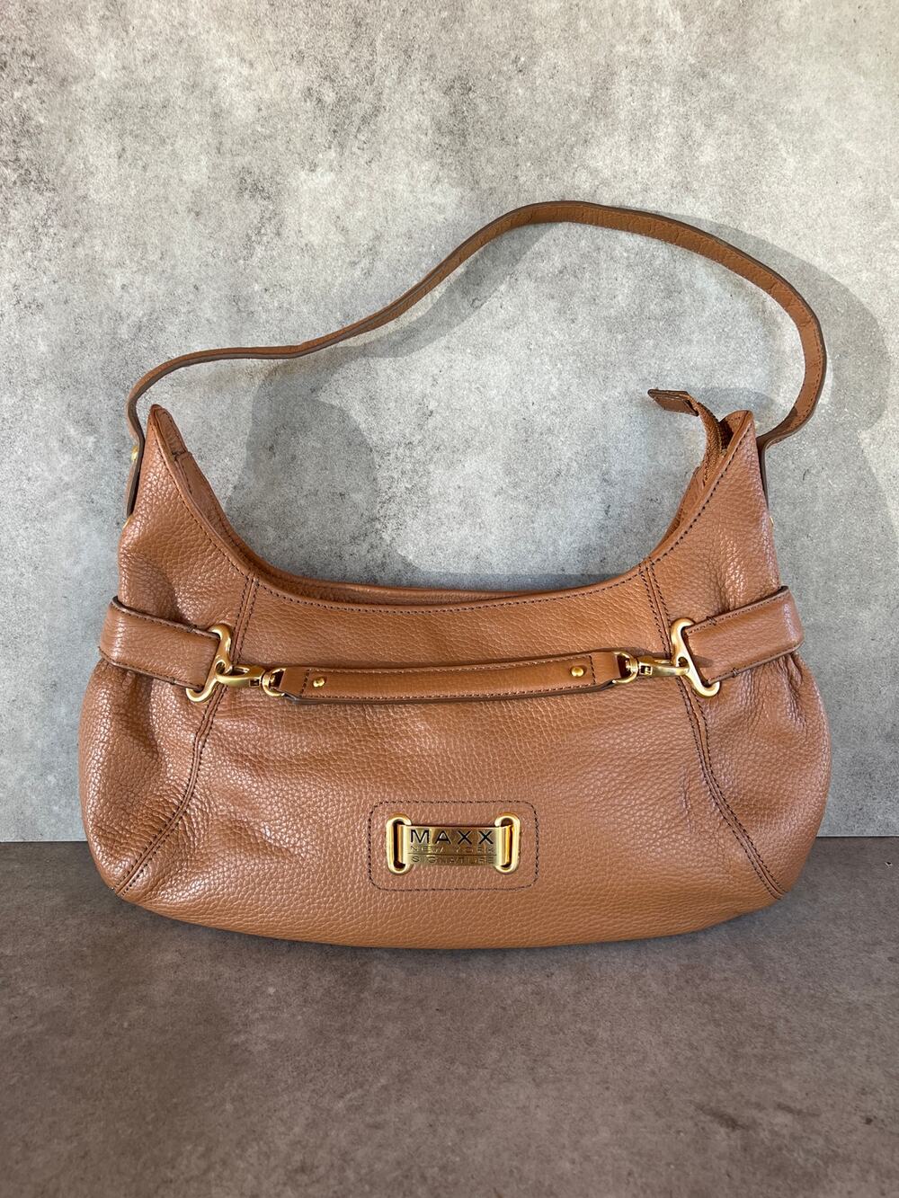 Maxx New york Y2K textured camel brown leather shoulder bag 90s minimalist tan